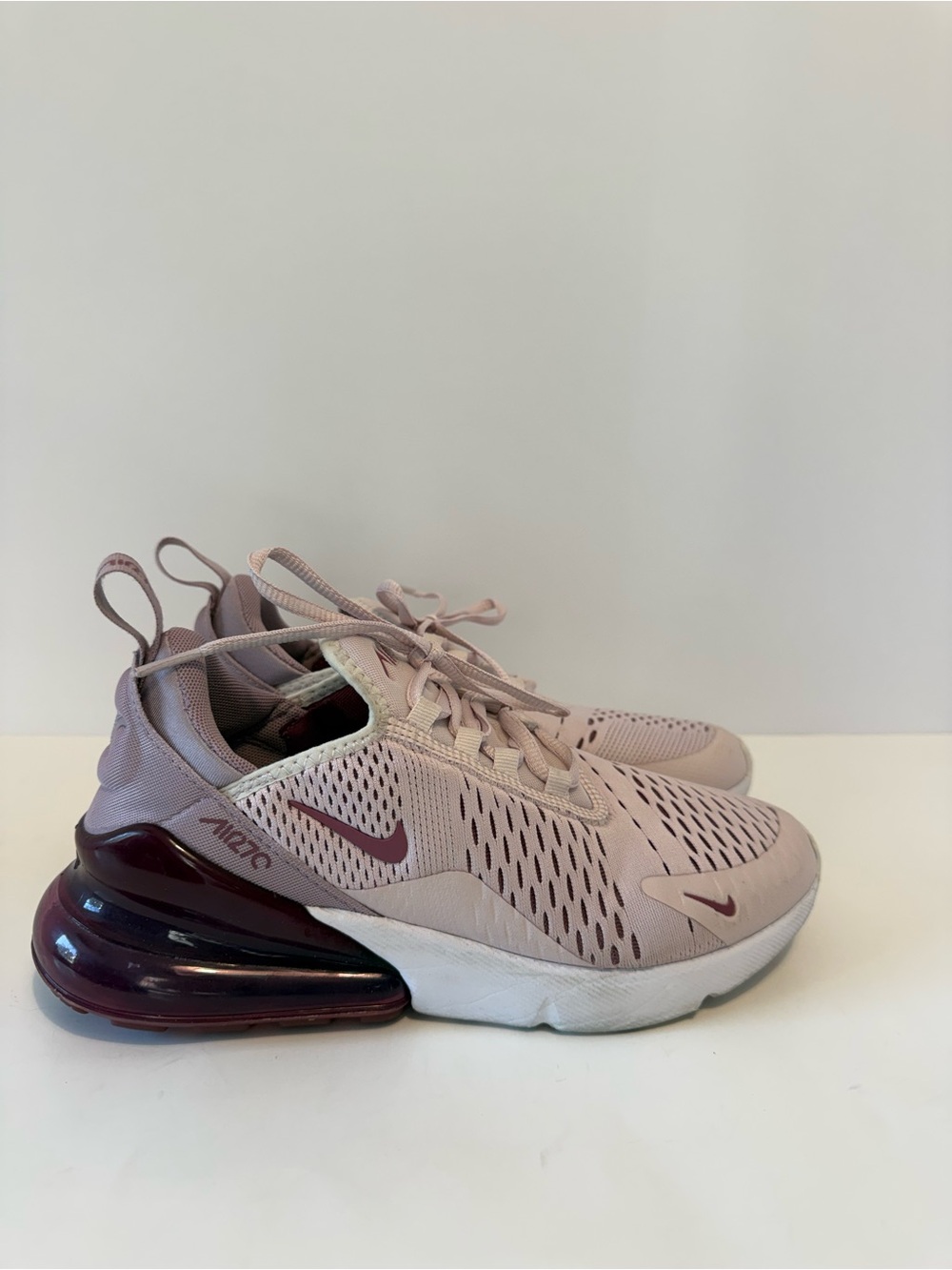 Nike Air Max 270 Barely Rose/Vintage Wine Low Top Lace-Up ladies 7.5